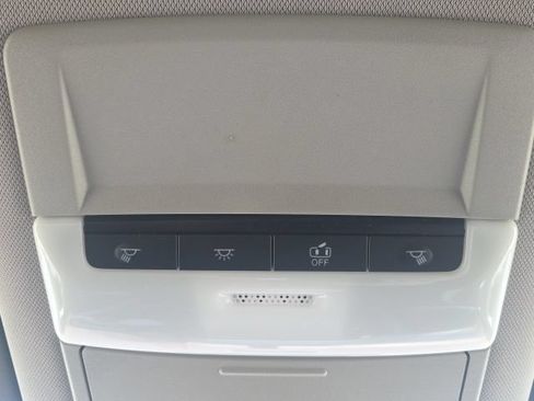 Used 2023 Nissan Rogue S AWD/4WD image 25