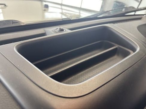 Used 2017 Jeep Wrangler Unlimited Sahara image 37