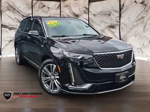 Used 2021 Cadillac XT6 Premium Luxury AWD/4WD image 1