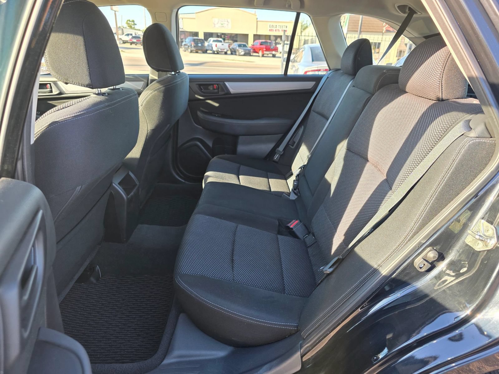 Used 2018 Subaru Outback 2.5i AWD/4WD image 12