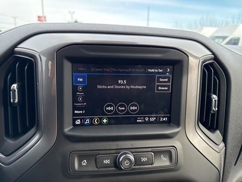 Used 2025 Chevrolet Silverado 1500 Custom image 26