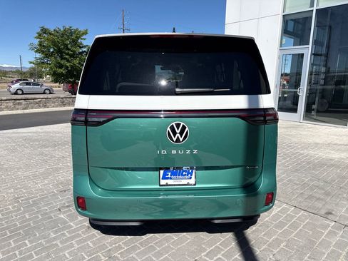 New 2025 Volkswagen ID. Buzz 1st Edition AWD/4WD image 4