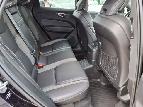 Used 2021 Volvo XC60 T8 R-Design AWD/4WD image 14