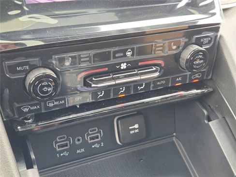 New 2025 Jeep Grand Cherokee Altitude image 30