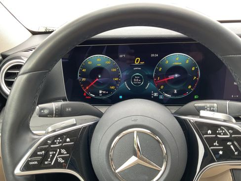 Used 2022 Mercedes-Benz E 350 Sedan image 12