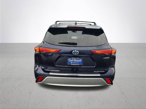 Used 2021 Toyota Highlander Platinum image 8
