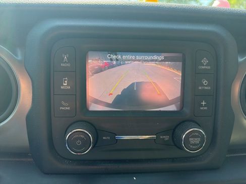 Used 2020 Jeep Wrangler Unlimited Sport S AWD/4WD image 14