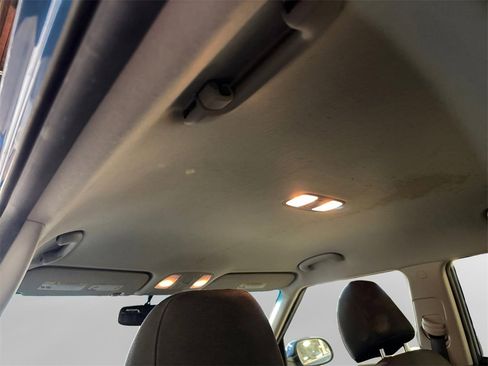 Certified 2017 Kia Soul + w/ Designer's Package image 23