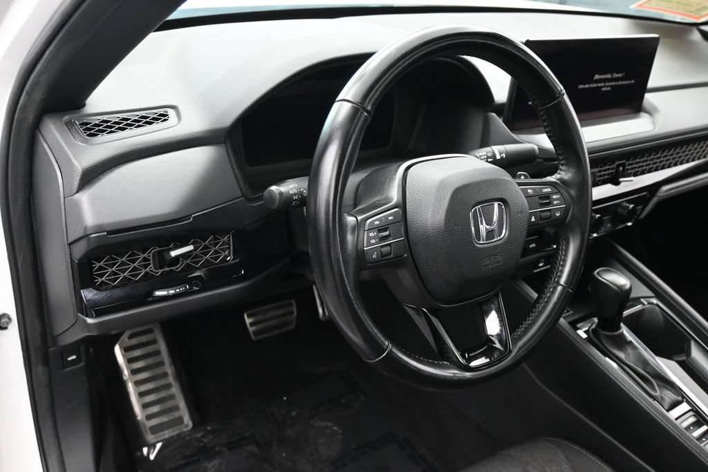 Used 2025 Honda Accord Sport image 15