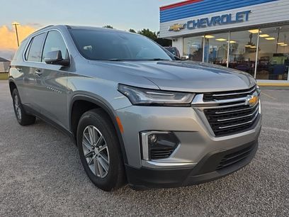 Used 2023 Chevrolet Traverse LT