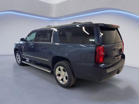 Used 2019 Chevrolet Suburban LT w/ LT Signature Package AWD/4WD image 4