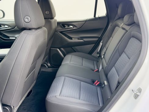 Used 2026 Chevrolet Equinox LT FWD image 25