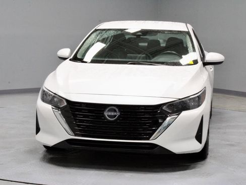 Certified 2024 Nissan Sentra SV w/ All-Weather Package FWD image 6