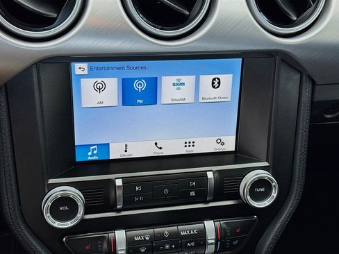 Used 2019 Ford Mustang Premium RWD image 11