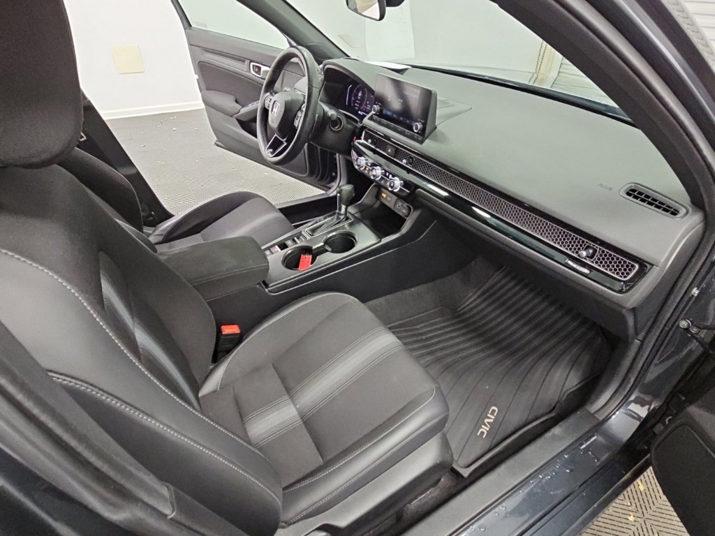 Used 2024 Honda Civic Sport image 32