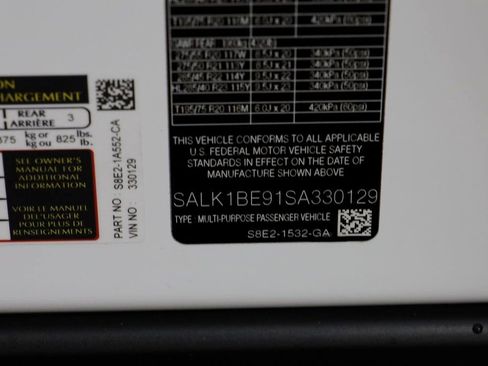 New 2025 Land Rover Range Rover Long Wheelbase Autobiography image 28