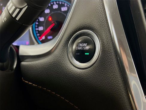 Used 2020 Chevrolet Traverse RS image 20