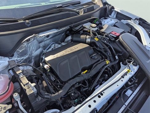 New 2026 Chevrolet Trax RS w/ Driver Confidence Package image 25