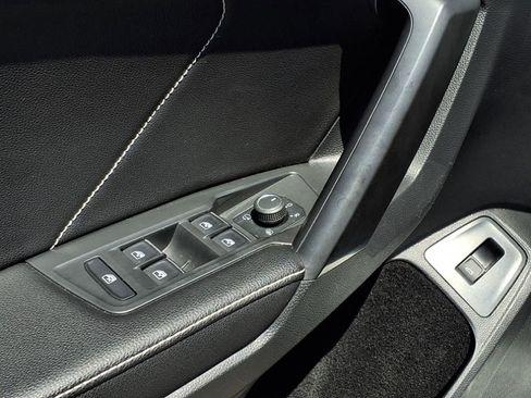 Used 2022 Volkswagen Tiguan SEL R-Line image 17