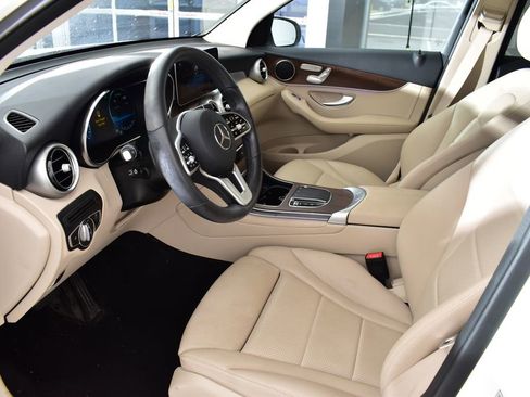 Certified 2022 Mercedes-Benz GLC 300 4MATIC image 11
