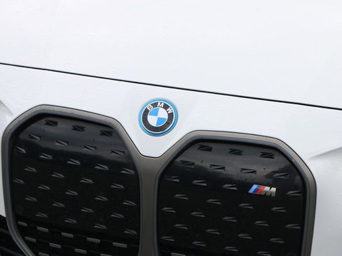 Used 2022 BMW i4 M50 w/ Premium Package AWD/4WD image 11