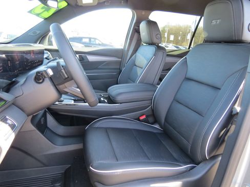 New 2025 Buick Enclave Sport Touring w/ Power Package image 19