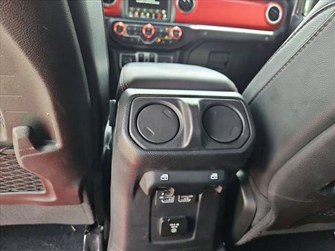 Used 2021 Jeep Wrangler Unlimited Rubicon AWD/4WD image 16