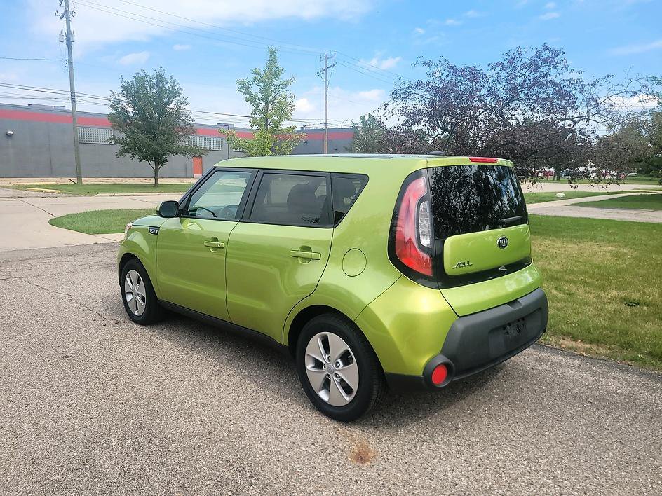 Used 2016 Kia Soul w/ Convenience Package FWD image 5