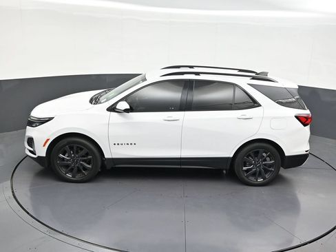 Used 2023 Chevrolet Equinox RS FWD image 16