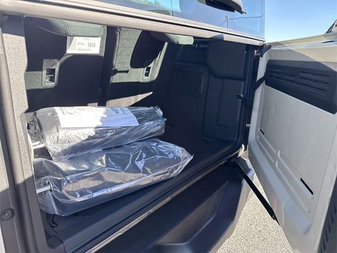New 2025 Ford Bronco 2-Door w/ Sasquatch Package image 19