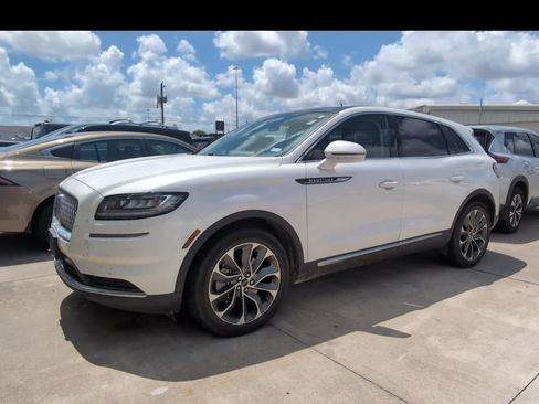 Used 2021 Lincoln Nautilus Reserve FWD image 1