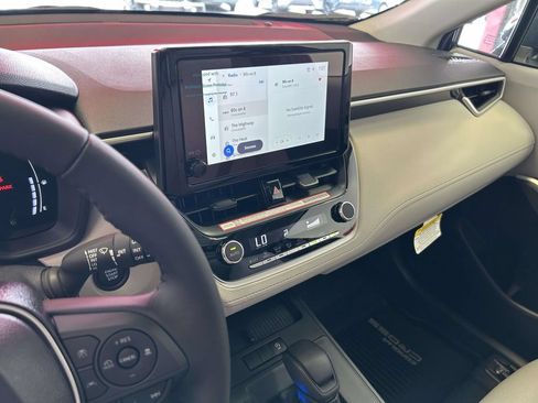 Used 2026 Toyota Corolla Cross LE w/ Moonroof Package FWD image 21