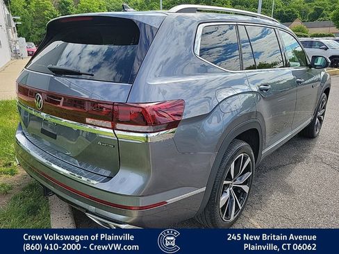 Certified 2024 Volkswagen Atlas SEL Premium R-Line AWD/4WD image 3