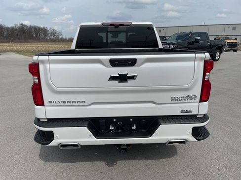 Used 2023 Chevrolet Silverado 1500 High Country w/ High Country Premium Package AWD/4WD image 8