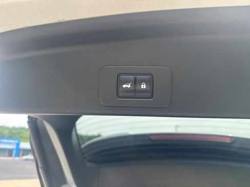 Used 2025 Nissan Murano SL AWD/4WD image 13