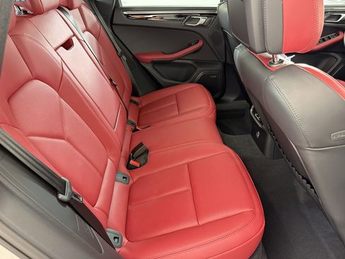 New 2026 Porsche Macan image 27