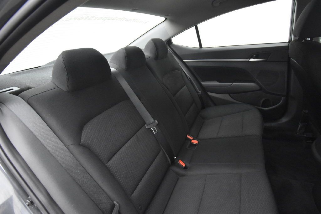 Used 2020 Hyundai Elantra SEL w/ Cargo Package (C1) FWD image 18
