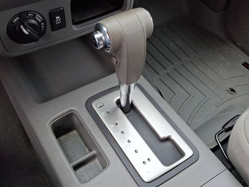 Used 2019 Nissan Frontier SV AWD/4WD image 22