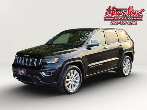 Used 2017 Jeep Grand Cherokee Limited w/ Luxury Group II AWD/4WD image 3