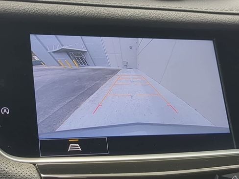 Used 2024 Cadillac XT6 Luxury FWD image 31