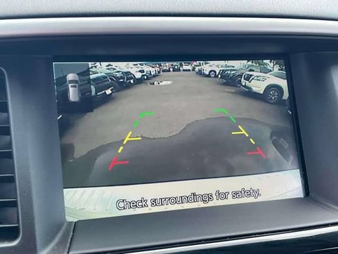 Used 2020 Nissan Pathfinder S AWD/4WD image 36