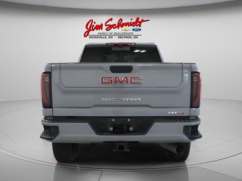 Used 2025 GMC Sierra 2500 AT4 w/ AT4 Premium Plus Package AWD/4WD image 5