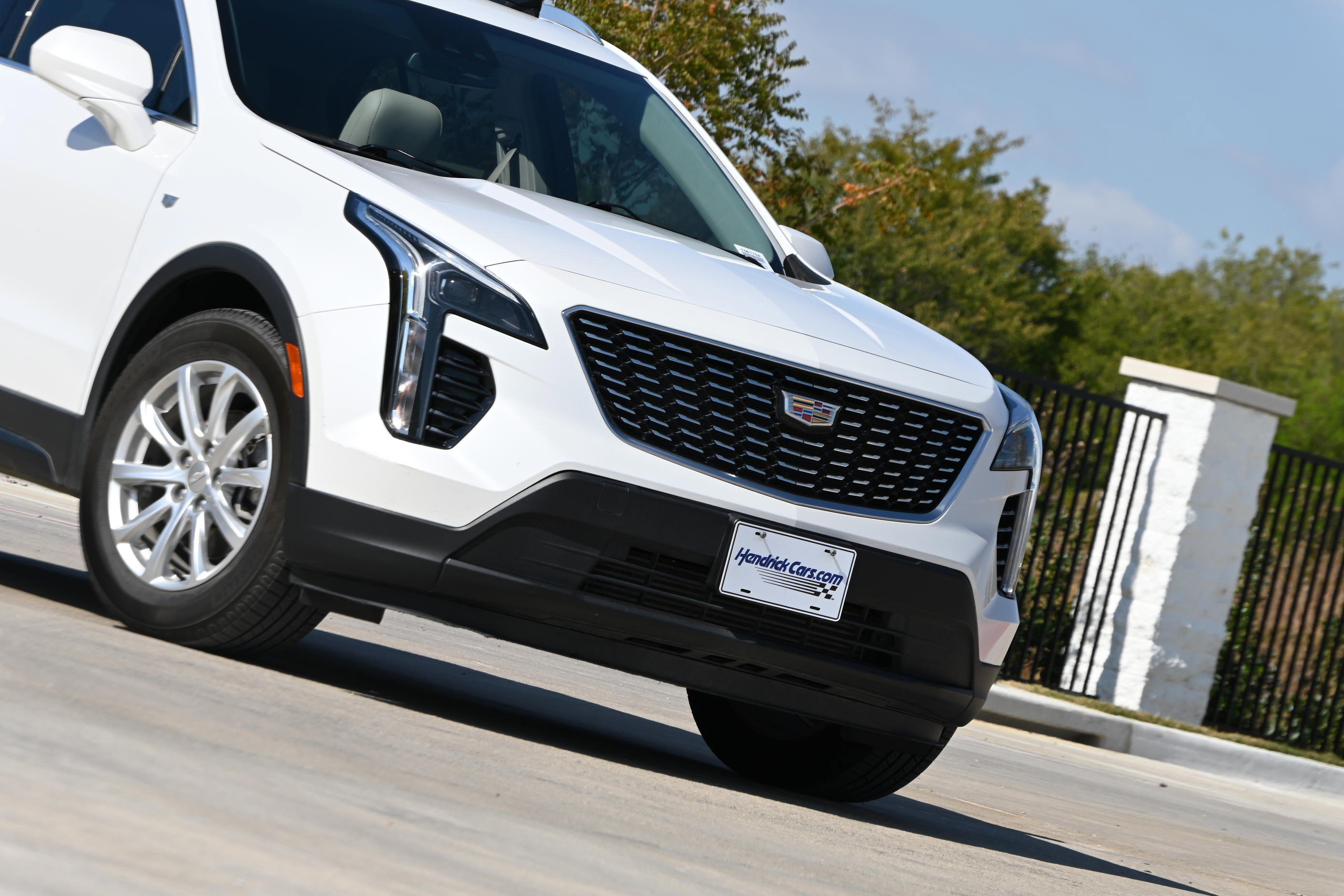Used 2021 Cadillac XT4 Luxury w/ Cold Weather Package FWD image 40