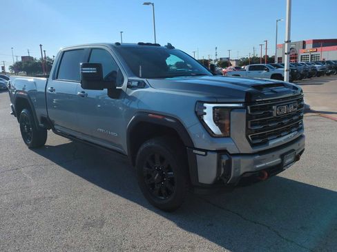 Used 2024 GMC Sierra 2500 AT4 w/ AT4 Premium Plus Package AWD/4WD image 2