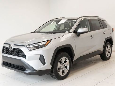 Used 2024 Toyota RAV4 XLE FWD image 7