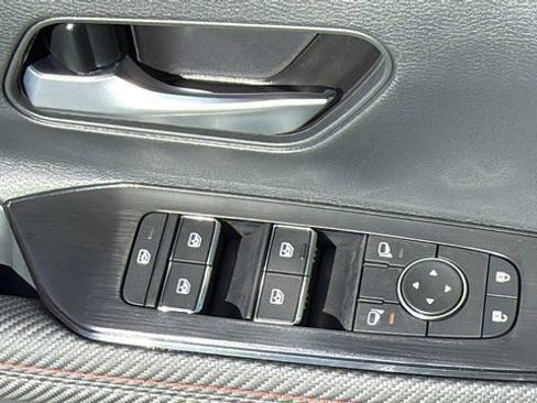 New 2026 Nissan Kicks SR w/ Cold Weather Package image 22