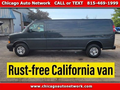 Used 2017 Chevrolet Express 3500 Extended RWD image 1