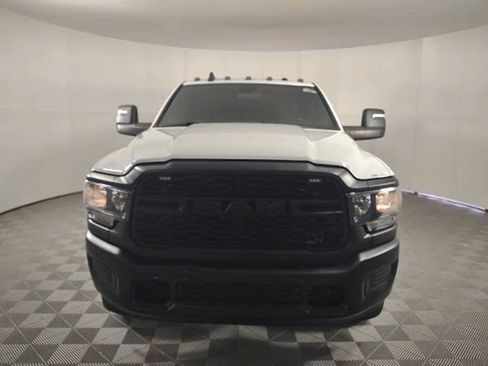 Used 2024 RAM 3500 Tradesman w/ Max Tow Package AWD/4WD image 3
