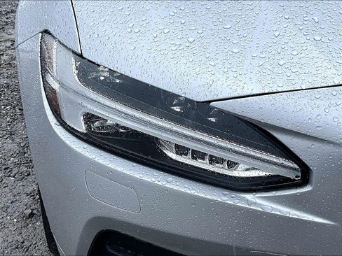 Used 2018 Volvo S90 T5 Momentum w/ Momentum Plus Package image 27