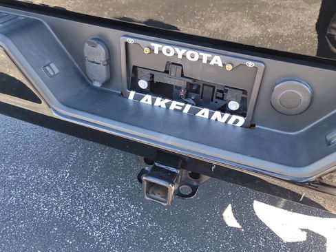 Used 2020 Chevrolet Silverado 1500 RST w/ Convenience Package image 11